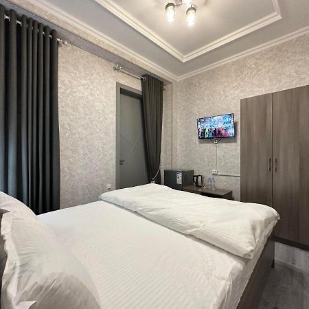 Byond Hotel & Hostel Tasjkent Eksteriør billede