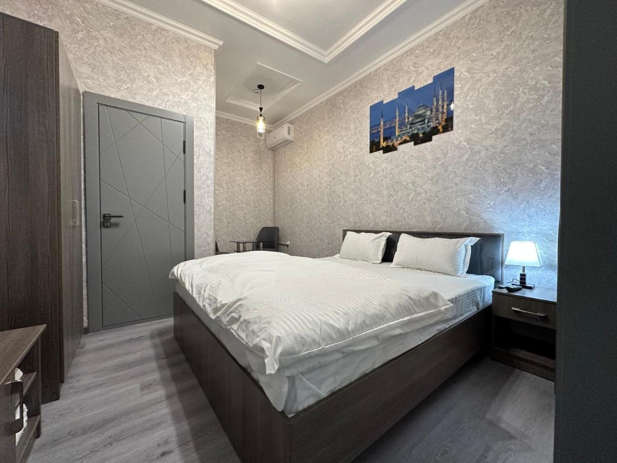 Byond Hotel & Hostel Tasjkent Eksteriør billede